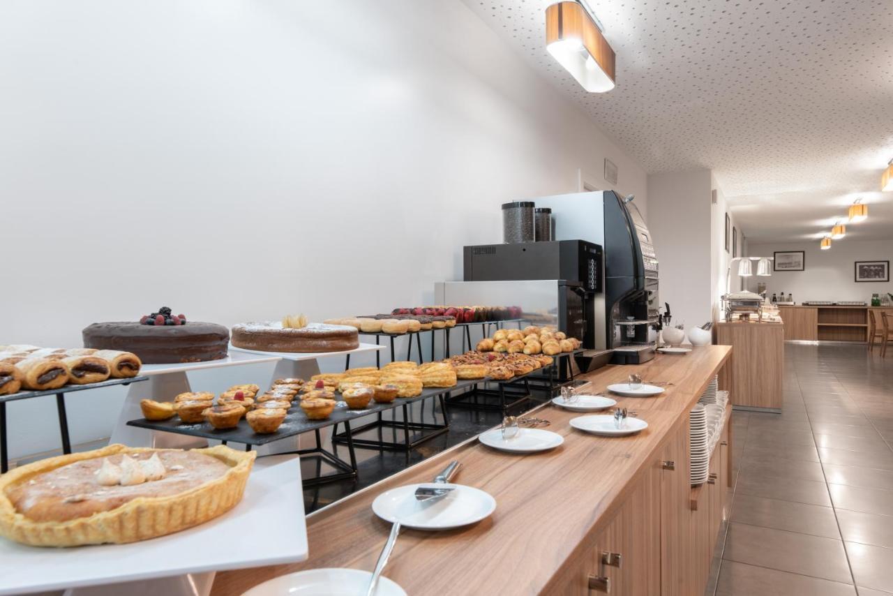 Eurostars Oasis Plaza Hotell Figueira da Foz Exteriör bild
