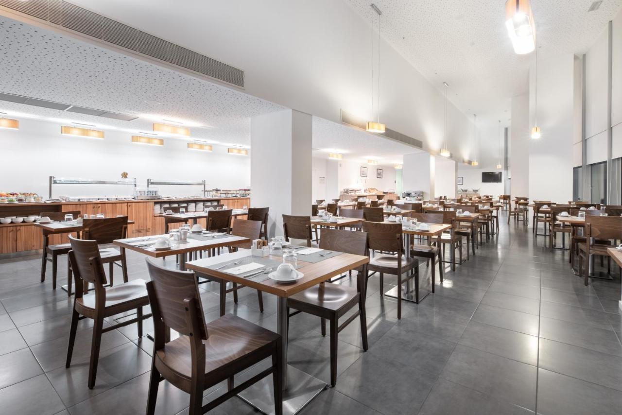 Eurostars Oasis Plaza Hotell Figueira da Foz Exteriör bild